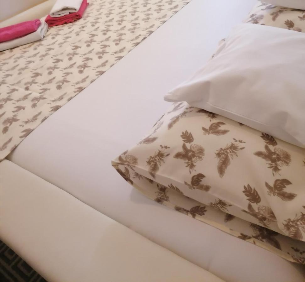 Apartman Centar ครูเชวัซ ภายนอก รูปภาพ
