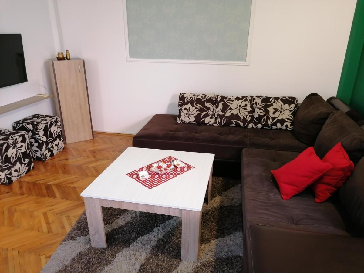 Apartman Centar ครูเชวัซ ภายนอก รูปภาพ
