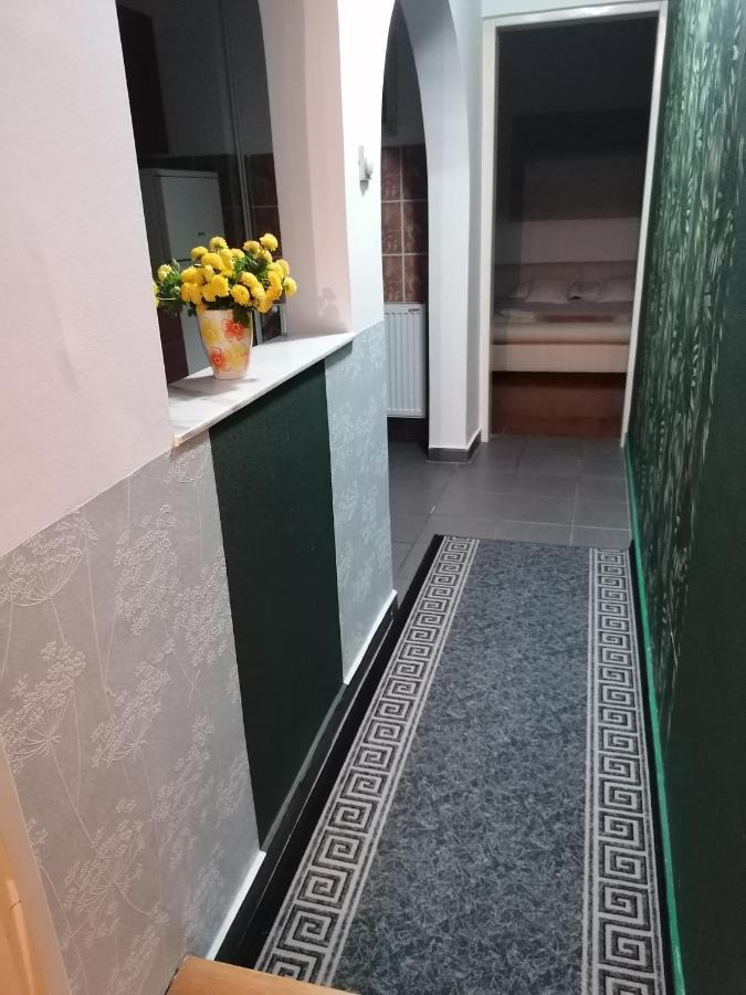 Apartman Centar ครูเชวัซ ภายนอก รูปภาพ