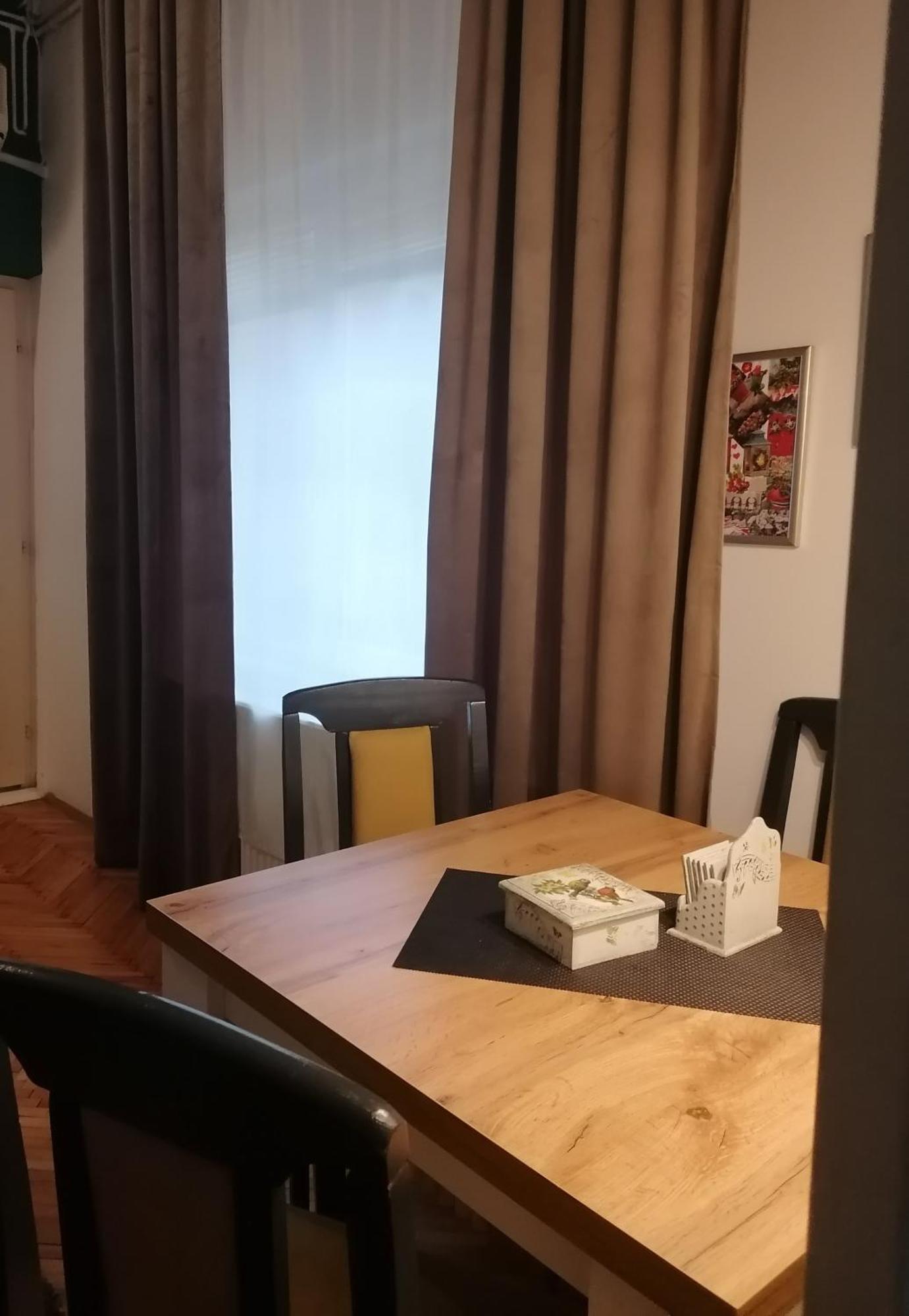 Apartman Centar ครูเชวัซ ภายนอก รูปภาพ